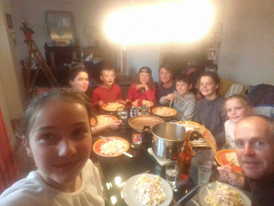 18426045_1327501877298827_1088489011_n